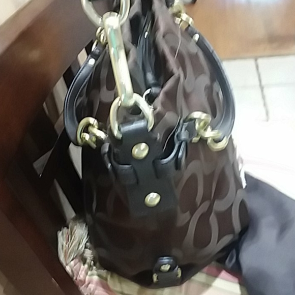 ❤️‍🔥BNWOT COACH Optic Satchel!! - Picture 9 of 12